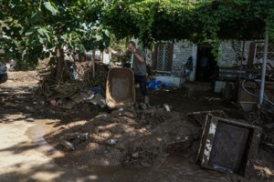 Πάνω από 1,5 δισ. ευρώ ο "λογαριασμός" του Daniel - Μέσα στην εβδομάδα οι αιτήσεις για "πρώτη αρωγή" -  Παγώνουν τα μέτρα για την ακρίβεια