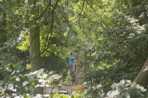 Φωτιά στους Αγίους Θεοδώρους Κορινθίας - Καίει δασική έκταση σε δύσβατο σημείο