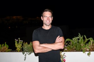 Κασσελάκης: Η ένταση με τον Ευαγγελάτο για τις ερωτήσεις και η... τουαλέτα όταν μιλούσε ο Τζουμάκας [Βίντεο] - εικόνα 2