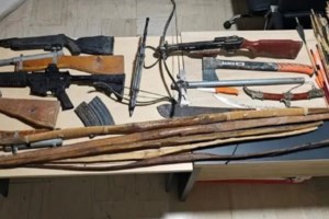 Κορινθία: Συστήνονται ως κοινότητα "Παλαιοχριστιανών" και δεν στέλνουν τα παιδιά τους σχολείο - Ζουν σε λαγούμι 30 μέτρων - εικόνα 4