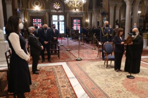 Θεσσαλονίκη: Με μέτρα η Θεία Λειτουργία στον Μητροπολιτικό Ναό [Εικόνες - Βίντεο]