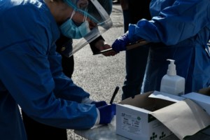 Στη Χαλκίδα δεν κολλάνε κορονοϊό! Κορονοπάρτι, γάμος, συνωστισμοί και ανοιχτά μπαρ