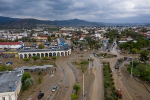 Φον ντερ Λάιεν: Η Ελλάδα και η Ισπανία επλήγησαν από καταστροφικές πυρκαγιές και πλημμύρες - Ο πλανήτης μας βράζει