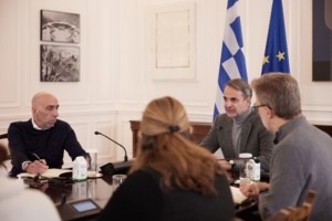 Μητσοτάκης στη Βουλή για τη λευκή απεργία ΣΥΡΙΖΑ: Ο λαός ψήφισε αντιπροσώπους, όχι απεργούς - εικόνα 2