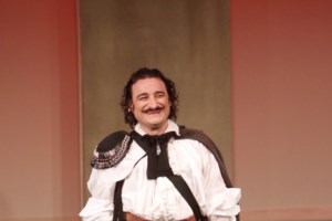 Έρχεται νέα καταγγελία για ηθοποιό: Παγιδεύει γκέι παντρεμένους και τους εκβιάζει με φωτογραφίες [βίντεο]