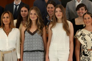 "Ο εραστής ήταν ο Φελίπε, όχι εγώ": Η αμήχανη εμφάνιση της Λετίσια την ώρα που ο πρώην της έκανε νέες αποκαλύψεις - εικόνα 6