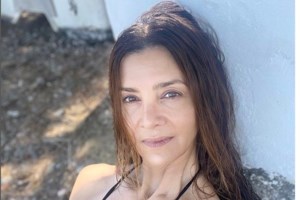 Ελένη Πετρουλάκη: Η σπάνια φωτογραφία με τον Ίλια Ίβιτς και τις κόρες τους στις διακοπές - εικόνα 5