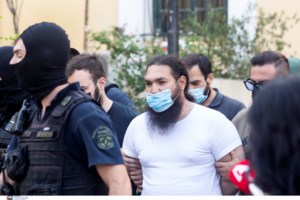 Μονή Πετράκη: Συγκλονίζει ο Μητροπολίτης Αντώνιος - "Επικαλέσθην την Παναγία και κρύφτηκα κάτω από το βήμα των ομιλητών"