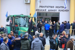 Κώστας Τσιάρας: "Οι αγρότες αναλαμβάνουν τη δική τους ευθύνη για τη μη προσέλευση σε διάλογο"