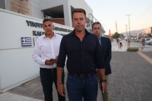 Επίθεση ΣΥΡΙΖΑ σε ΝΔ και Ρωμανό για το υιοθετημένο σκυλάκι: "Γελοία προσπάθεια αντιπερισπασμού - Είναι τόσο άσχετος" - εικόνα 2