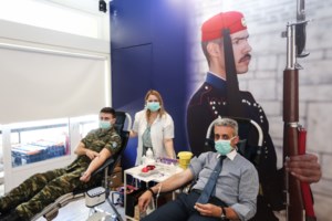 Μητσοτάκης: Ας κρατήσουμε ζωντανό το πνεύμα της αλληλεγγύης - Δίνουμε αίμα, σώζουμε ζωές