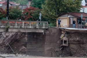 Κακοκαιρία Ιανός: Τρίτος νεκρός στην Καστανιά Καρδίτσας: Νέο θύμα ο 62χρονος κτηνοτρόφος - εικόνα 10