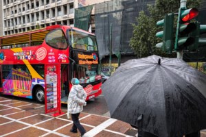 Αλλαγή σκηνικού με βροχές και καταιγίδες έως το τέλος της εβδομάδας - Πότε τα καιρικά φαινόμενα θα "χτυπήσουν" την Αττική