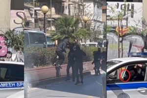 ΑΣΟΕΕ: "Φοβήθηκα για την ζωή μου, γι' αυτό πυροβόλησα στον αέρα"- Τι υποστηρίζει ο αστυνομικός που πυροβόλησε 4 φορές