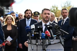 Γεωργιάδης: Ο Τσίπρας θέλει rebranding αλλά λείπει από την κηδεία Σαββόπουλου – Στο ΠΑΣΟΚ είναι έτοιμοι να τσακωθούν στο δευτερόλεπτο