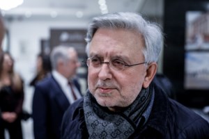 Δήμος Βερύκιος: "Πουλάω" γιατί είμαι αληθινός - Δεν έκανα λεφτά, έχω φίλους που με βοηθούν" [βίντεο]