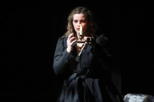 "Το Τρίτο Στεφάνι": Ποιος είπε ότι δεν μπορούμε να δούμε θέατρο εν μέσω lockdown; - εικόνα 2