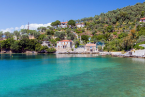 Στάνλεϊ Τζόνσον: Το μοναχικό δείπνο του πατέρα του Μπόρις στην αγαπημένη του ταβέρνα στο Πήλιο [Εικόνες] - εικόνα 2