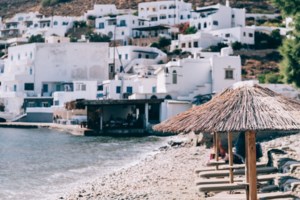Conde Nast Traveller: Αυτό το νησί προτείνει για το καλύτερο, μυστηριακό Πάσχα - Και δεν είναι η Κέρκυρα - εικόνα 4