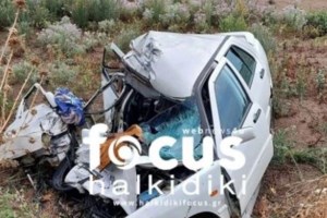 Τραγωδία στην Εγνατία Οδό: Νεκρή 66χρονη οδηγός - Έπεσε πάνω σε λεωφορείο [εικόνες, βίντεο] - εικόνα 2