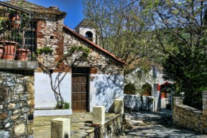 Ρόδος: Η μοιραία βουτιά στην πισίνα που άφησε τον Νίκο παράλυτο - Μια συγκινητική ιστορία αγάπης - εικόνα 2