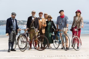 Η παραθαλάσσια κωμόπολη που γίνεται νέος εναλλακτικός προορισμός - Ιδανική για ράφτινγκ, καταδύσεις και πεζοπορία