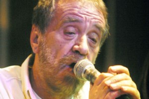 Ο συγκινητικός αποχαιρετισμός της Πρωτοψάλτη στον Αντώνη Καλογιάννη: Χτύπησες την πόρτα του Θεού