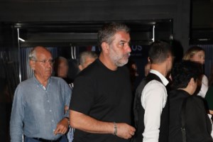 Βασίλης Μπισμπίκης: Οι ευχές στον μονάκριβο γιό του - Η αντίδραση της Δέσποινας Βανδή
