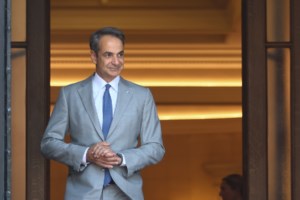 Ο Κυριάκος Μητσοτάκης συναντά Μακρόν, Σολτς, Ράμα και Ερντογάν στή Σύνοδο του ΝΑΤΟ - εικόνα 2