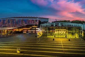 Ανατροπή στη φετινή Eurovision: Στις 16 Μαΐου όλοι οι καλλιτέχνες τραγουδούν τα κομμάτια τους από το σπίτι