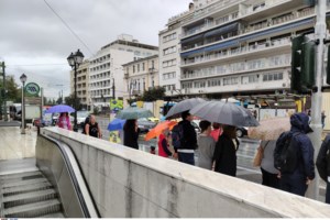 Ισχυρές καταιγίδες έπληξαν στην Αττική: Φθινοπωρινό το σκηνικό με βροχές και ανέμους - Πώς θα κινηθεί η Barbara τις επόμενες ώρες - εικόνα 4