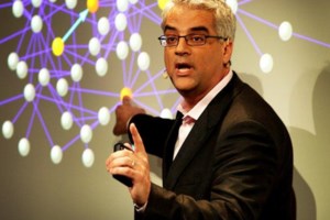 Κορονοϊός - Δραματική πρόβλεψη Παγώνη: Δεν αποκλείουμε την ύπαρξη και τρίτου κύματος - Δυσκολοι μήνες μέχρι Φεβρουάριο - εικόνα 2