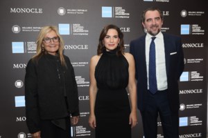 Ποιος ήταν ο Μιχαήλ de Grece, ο πρώτος από την τέως βασιλική οικογένεια που χρησιμοποίησε το επίθετο- Ο γάμος με την Καρέλλα - εικόνα 2