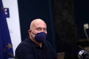 Κεραμέως: Αν δεν είχαν ανοίξει σήμερα τα σχολεία, δεν θα είχαν βρεθεί 15.500 κρούσματα από τα self test [Βίντεο]