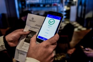 Κορονοϊός: Οι "απαγορευμένες ζώνες" των ανεμβολίαστων - Πού επιτρέπεται να μπαίνουν και πού όχι από τη Δευτέρα