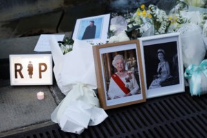 Βασίλισσα Ελισάβετ: H απονομή χάριτος στους Κύπριους αγωνιστές που δεν δόθηκε ποτέ - Η ανάρτηση της Ακρίτα - εικόνα 2