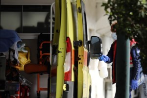 Δύο νεογνά με κορονοϊό στα νοσοκομεία του Ρίου και του Ηρακλείου