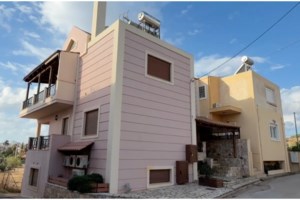 "Βγήκε στον δρόμο αιμορραγώντας, ούρλιαζε για βοήθεια": Συγκλονίζουν οι μαρτυρίες για αιματηρή επίθεση στο Λαύριο