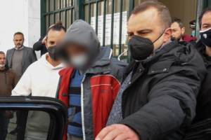 Μακελειό στην Ανδραβίδα: Νέες σοκαριστικές αποκαλύψεις για τον νταή που ξεκλήρισε μια ολόκληρη οικογένεια - εικόνα 3