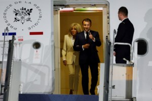 Γαλλία: Tέλος το κάπνισμα στις παραλίες, τα πάρκα και έξω από τα σχολεία από την 1η Ιουλίου