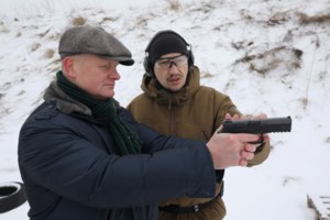 Ηλεκτρισμένη ατμόσφαιρα στην Ουκρανία: "Μόνο αν φύγει το ΝΑΤΟ θα υποχωρήσει η ένταση", προειδοποιεί η Μόσχα