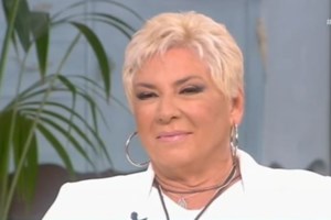 Δήμητρα Λιάνη Παπανδρέου: Μας παρακολουθούσαν όταν ήμουν με τον Ανδρέα - "Ο προσωπικός μου ωτακουστής" - εικόνα 2