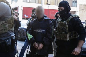 Αττική: Στα χέρια της ΕΛΑΣ δύο τράπερ για διακίνηση κάνναβης - Συνολικά 4 συλλήψεις - εικόνα 2