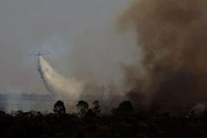 Meteo για φωτιά στη Νέα Πέραμο: Αναμένεται επιδείνωση πυρομετεωρολογικών συνθηκών με ενίσχυση ανέμων