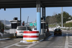 Με τηλεργασία και σήμερα το Δημόσιο - Κλειστά τα σχολεία στην Αττική - Πώς θα κινηθούν τα μέσα μεταφοράς - εικόνα 2