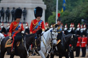 Πρίγκιπας Τζορτζ - Σάρλοτ: Το αυστηρό πρωτόκολλο που τους απαγορεύει να αποχαιρετήσουν τον πρίγκιπα Φίλιππο - εικόνα 14