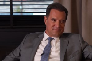 Γεωργιάδης στο Συνέδριο του Economist: "Η ελληνική κοινωνία δεν ασχολείται με τα μεγάλα αλλά μόνο με τα μικρά" - εικόνα 2