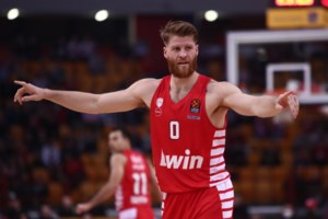 Ολυμπιακός και Παναθηναϊκός χωρίς Κάαναν και Γουόλτερς αντίστοιχα στα πλέι οφ του πρωταθλήματος