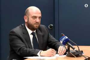 Φωτιά στη Μόρια: Σε κατάσταση έκτακτης ανάγκης το νησί - Σπεύδουν τρεις διμοιρίες των ΜΑΤ