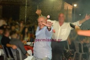 "Καμπανάκι" Βατόπουλου για τα πανηγύρια: Μπορεί να εξελιχθούν πολύ άσχημα σε υγειονομική βόμβα